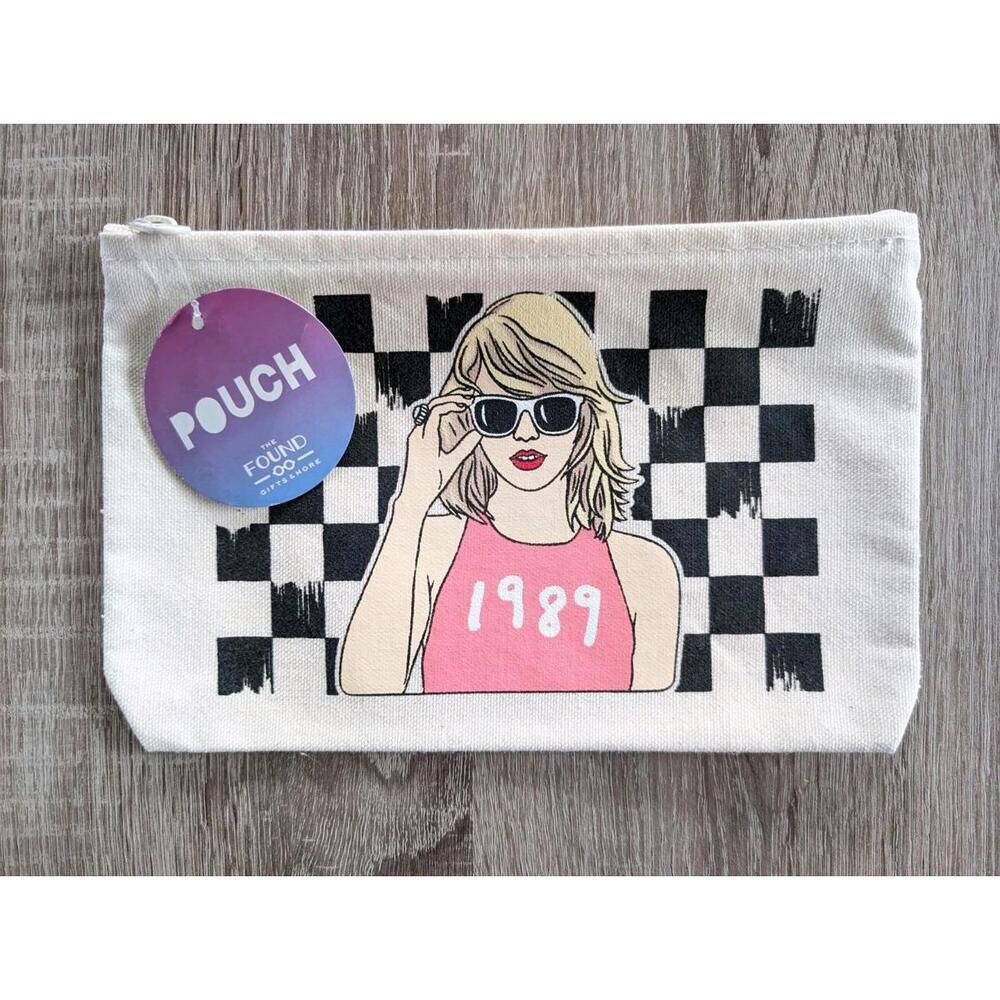 NWT Taylor Swift Make Up Bag 1989 Taylor Swift With Sunglasses By The Found - Picture 3 of 4